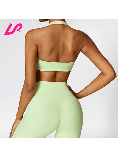 Cover up in style with our halter neck backless bra. Designed for comfort and support, it's a must-have for any workout wardrobe. Shop now and stay ahead of the trend.